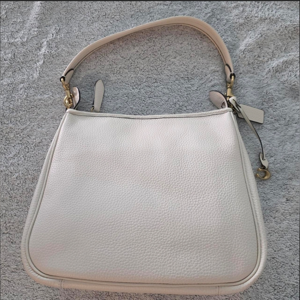 Coach Carry Chalk Shoulder Bag